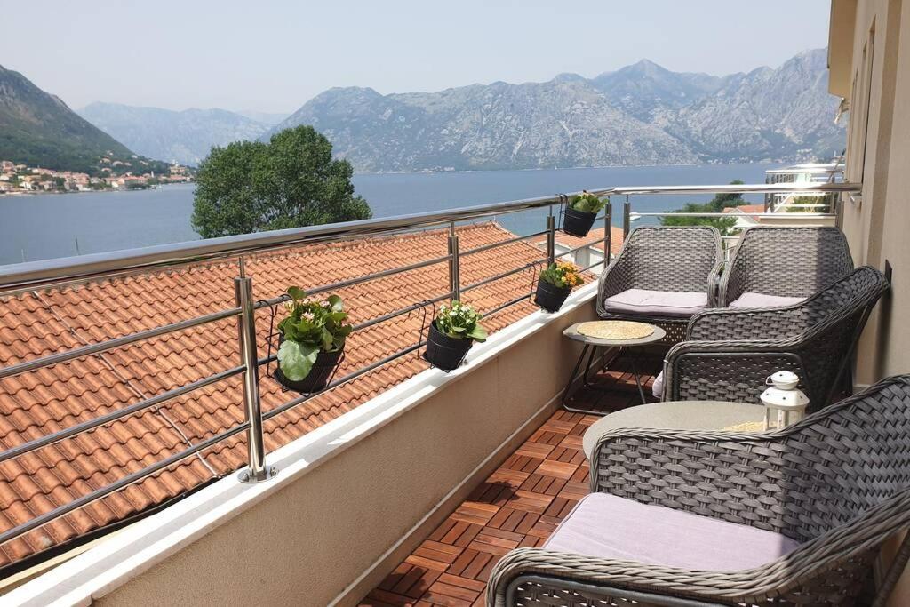 Capital Apartment Kotor Buitenkant foto